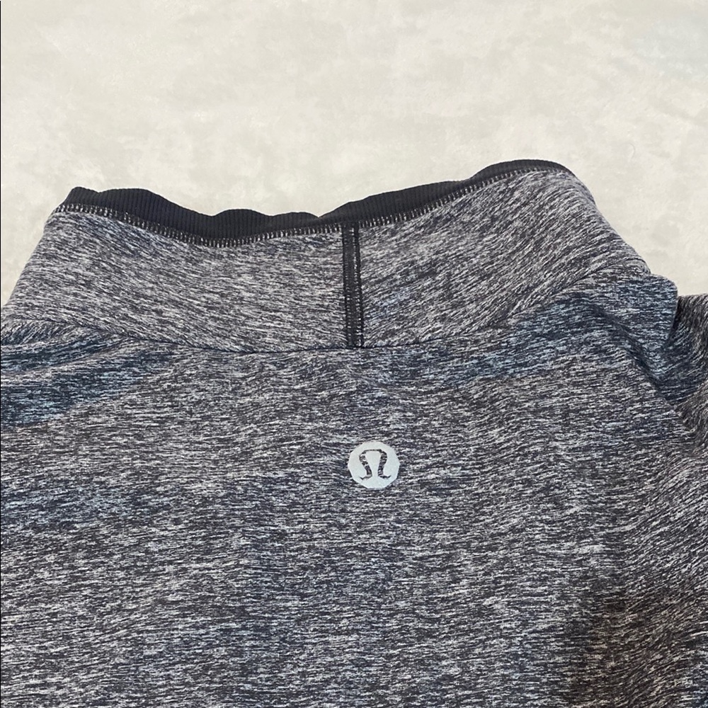 🍋 Lululemon Gray BMC Quarter-Zip Pullover 🍋 - Picture 2 of 5